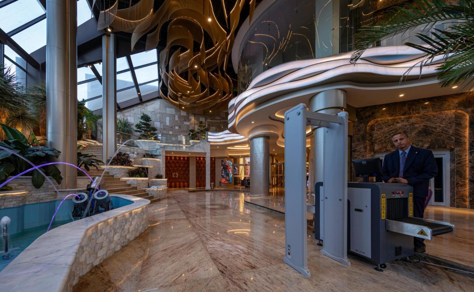 Mirage Hotel & Conference Center Alexandrië Buitenkant foto Lobby