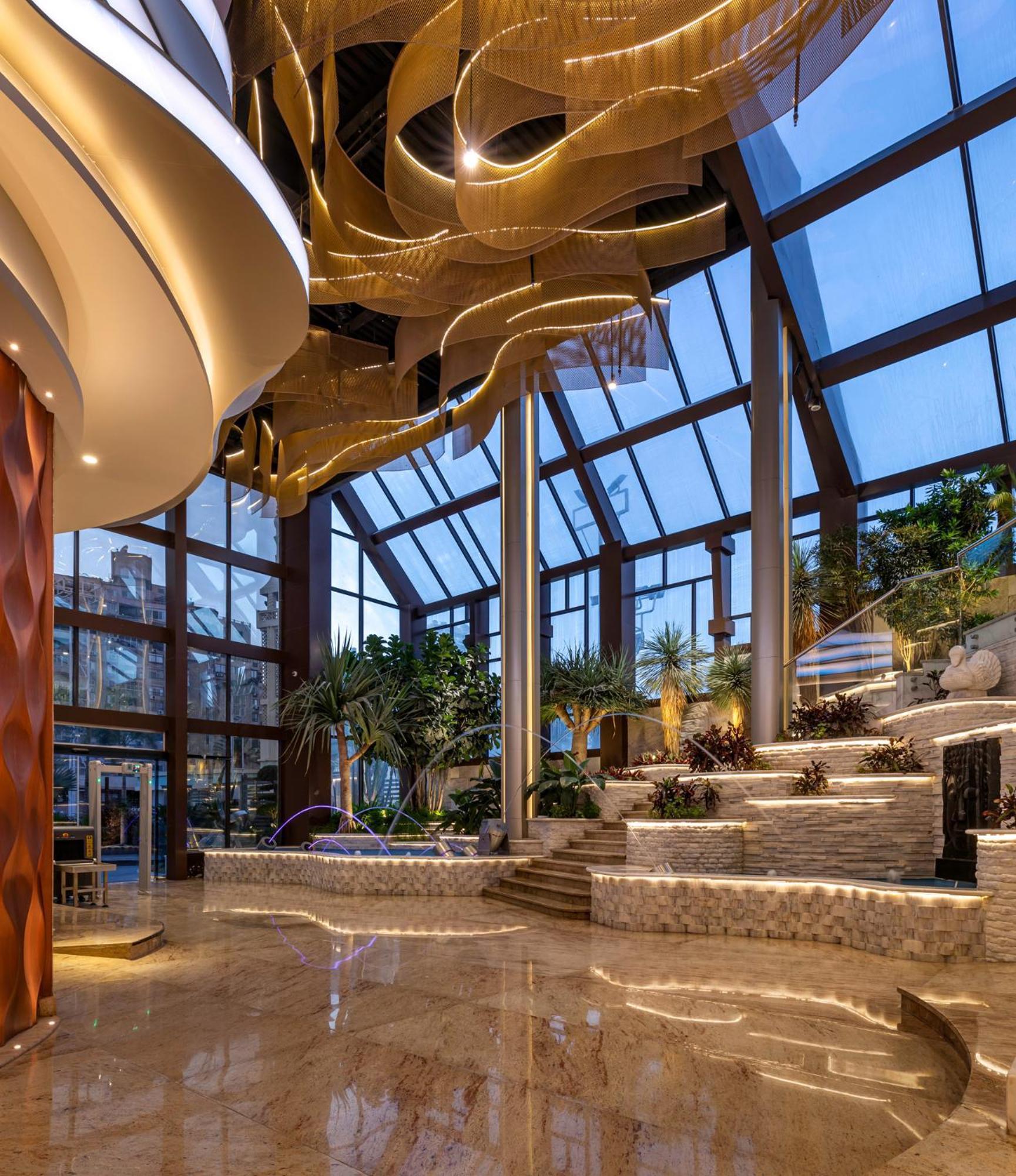 Mirage Hotel & Conference Center Alexandrië Buitenkant foto The interior of the hotel