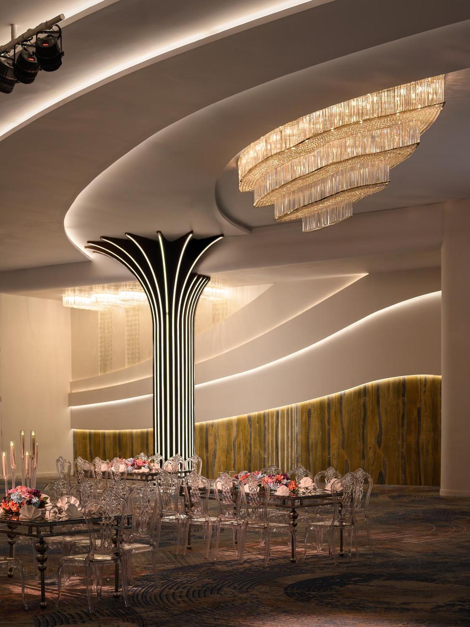 Mirage Hotel & Conference Center Alexandrië Buitenkant foto The interior of the ballroom